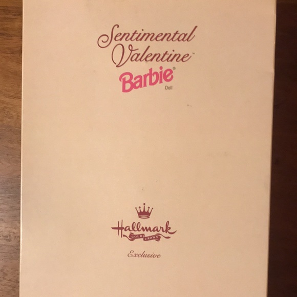 ✨ NRFB Vintage Hallmark Special Edition ~ Sentimental Valentine Barbie ✨ - Picture 10 of 11
